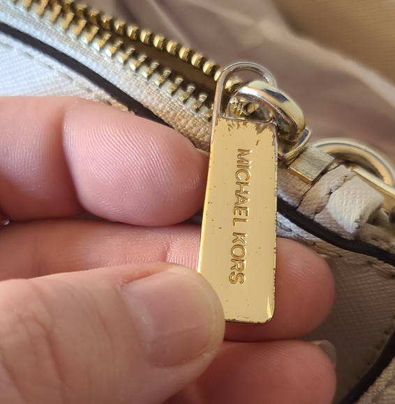 EUC Michael Kors tote bag - Picture 5 of 16